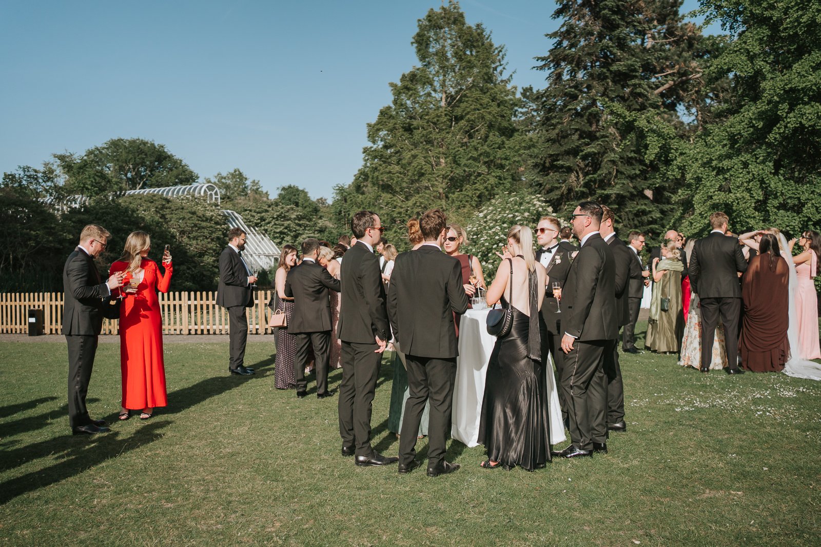 kewgardensweddingphotographycocktailhour-2015.jpg