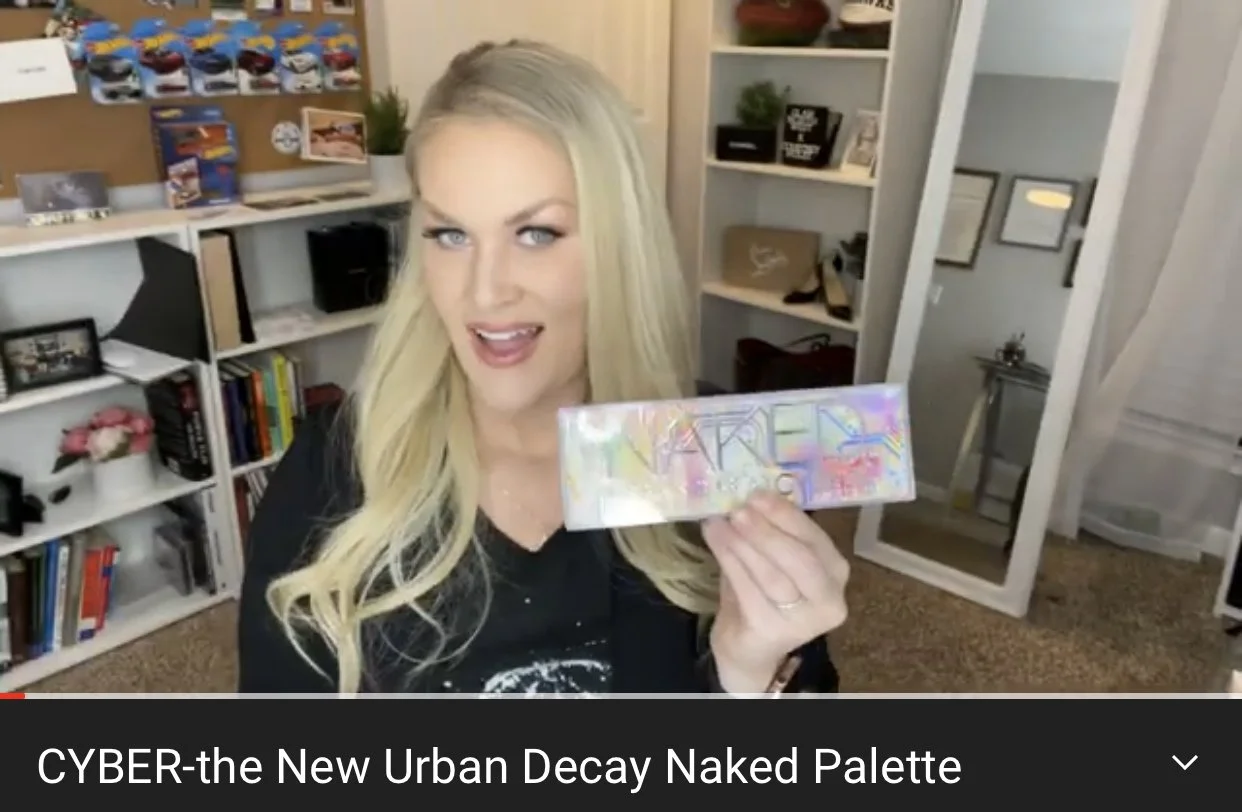 Urban Decay Naked CYBER Palette Review-DUOCHROME