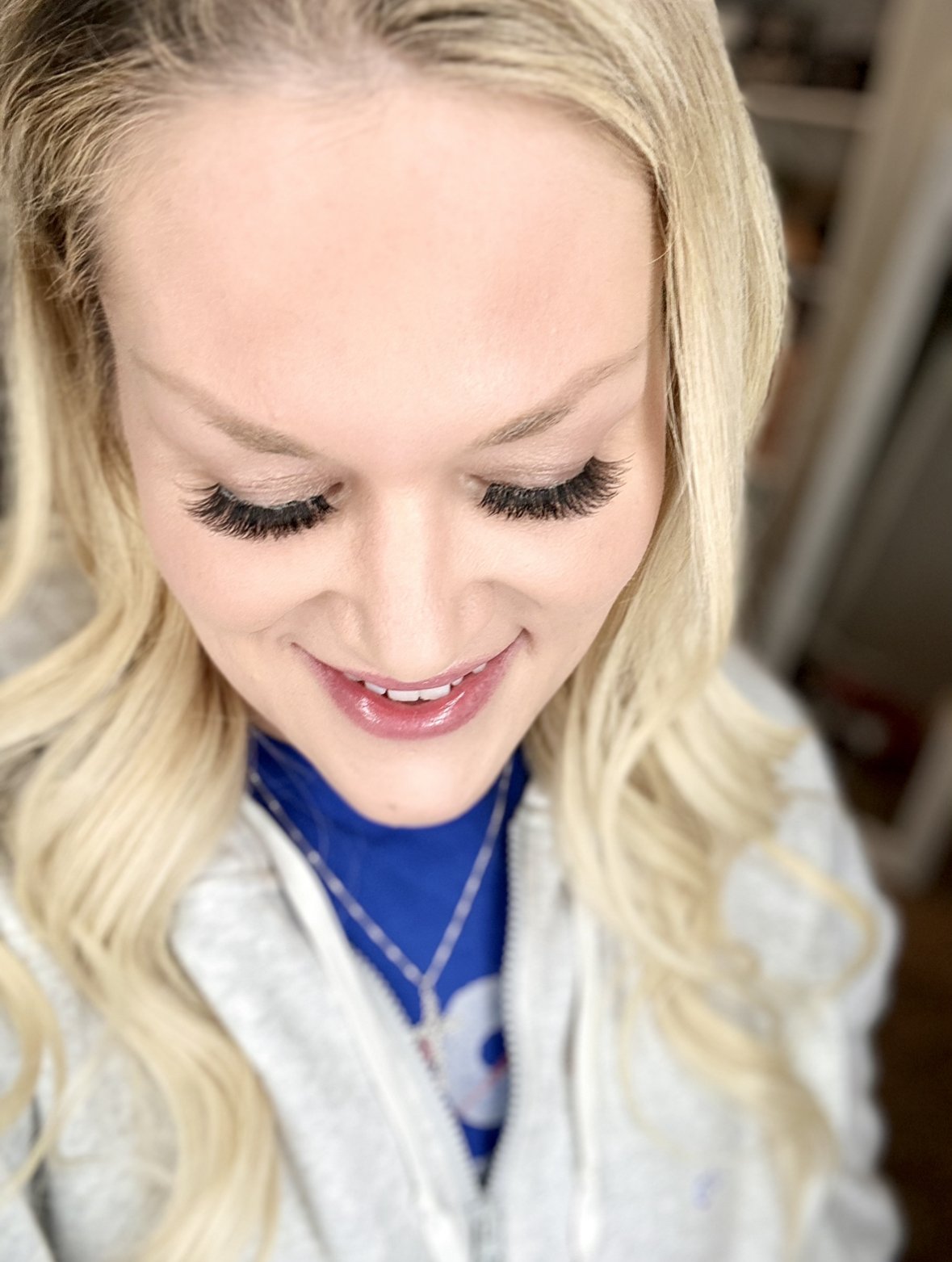 How I Apply Fake Lashes