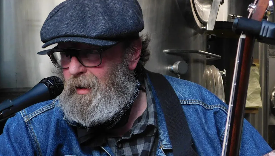 Live Music : Bruce Archer