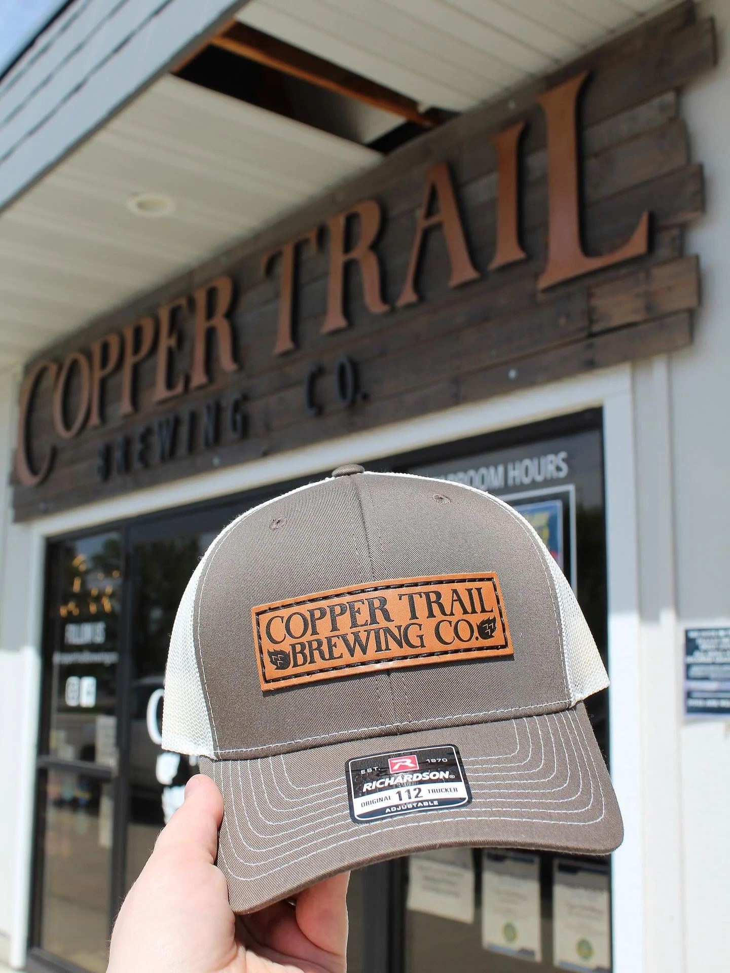 When the brewery starts to taste like I need Copper Trail merch&hellip;we&rsquo;ve got you🍺

#alexandriamn #downtown #downtownalex #brewpub #brewery #summer #patioseason
#minnesota #beer #craftbeer