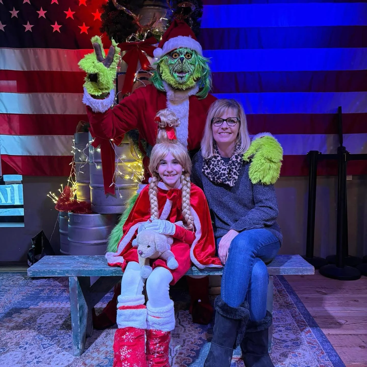 Happy Small Brewery Sunday!✨🎄thank you to the Alexandria community for making the holiday season extra special and your continued support!

#alexandriamn #downtown #downtownalex #brewpub #brewery