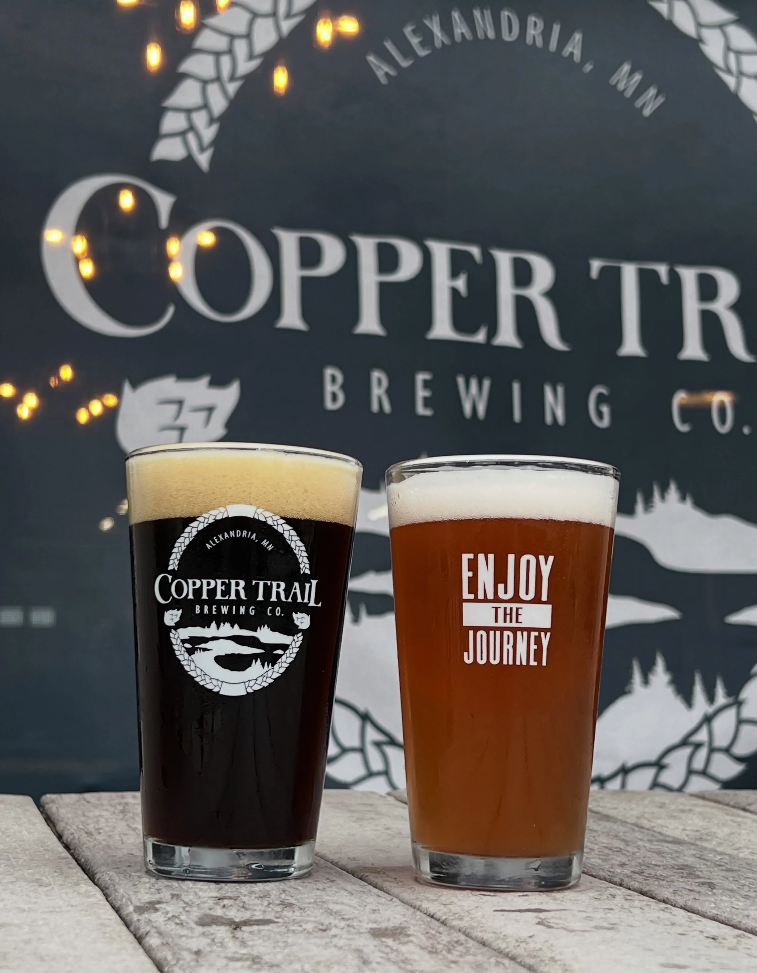NEW ON TAP🍻 A very highly requested return of the Copper Scotty (Scottish Wee Heavy) and a newbie Tart to Heart (pomegranate cherry sour). Come check them out this weekend!

#alexandriamn #brewpub #brewery #craftbeer #downtownalexandria