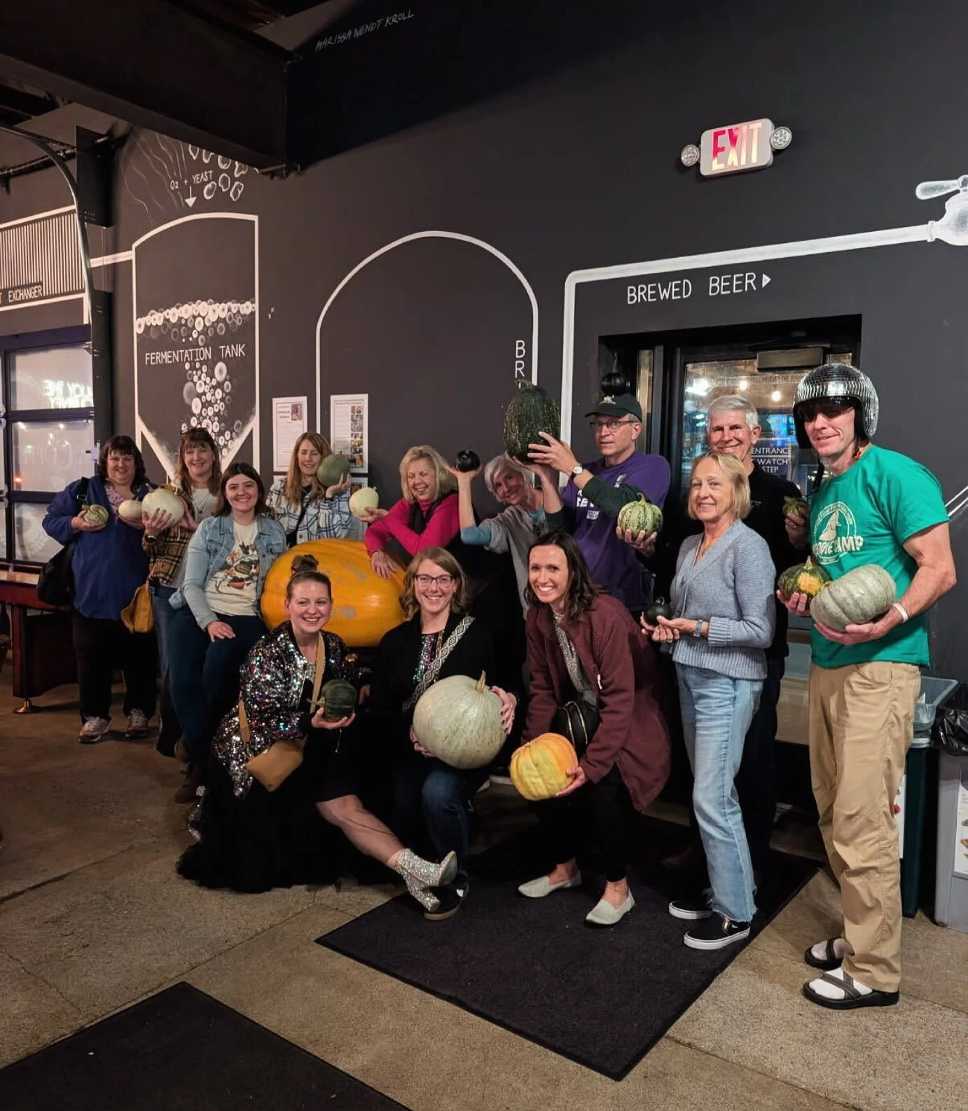 Thank you all for joining us for pumpkin Blingo! Enjoy your pumpkins🎃 thank you to Brittnay Johnson and Lewis Mundt for putting on a fun night of blingo!

#alexandriamn #brewpub #brewery #craftbeer #downtownalexandria