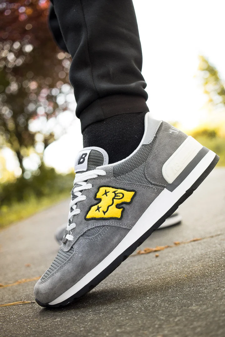 new balance 990v1 grey