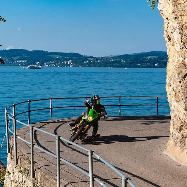 Motocross background
📸 @tinoscherer041 
@gopro
@monsterenergy 
@harleydavidson
@bell_powersports 
@dirtshark 
@apdesignsusa 
@axaswitzerland
@fab28.industries 
@thespeedmerchant .
.
.
.
.

#riding #motorcycle #harleydavidson #apex #bellhelmets #pros