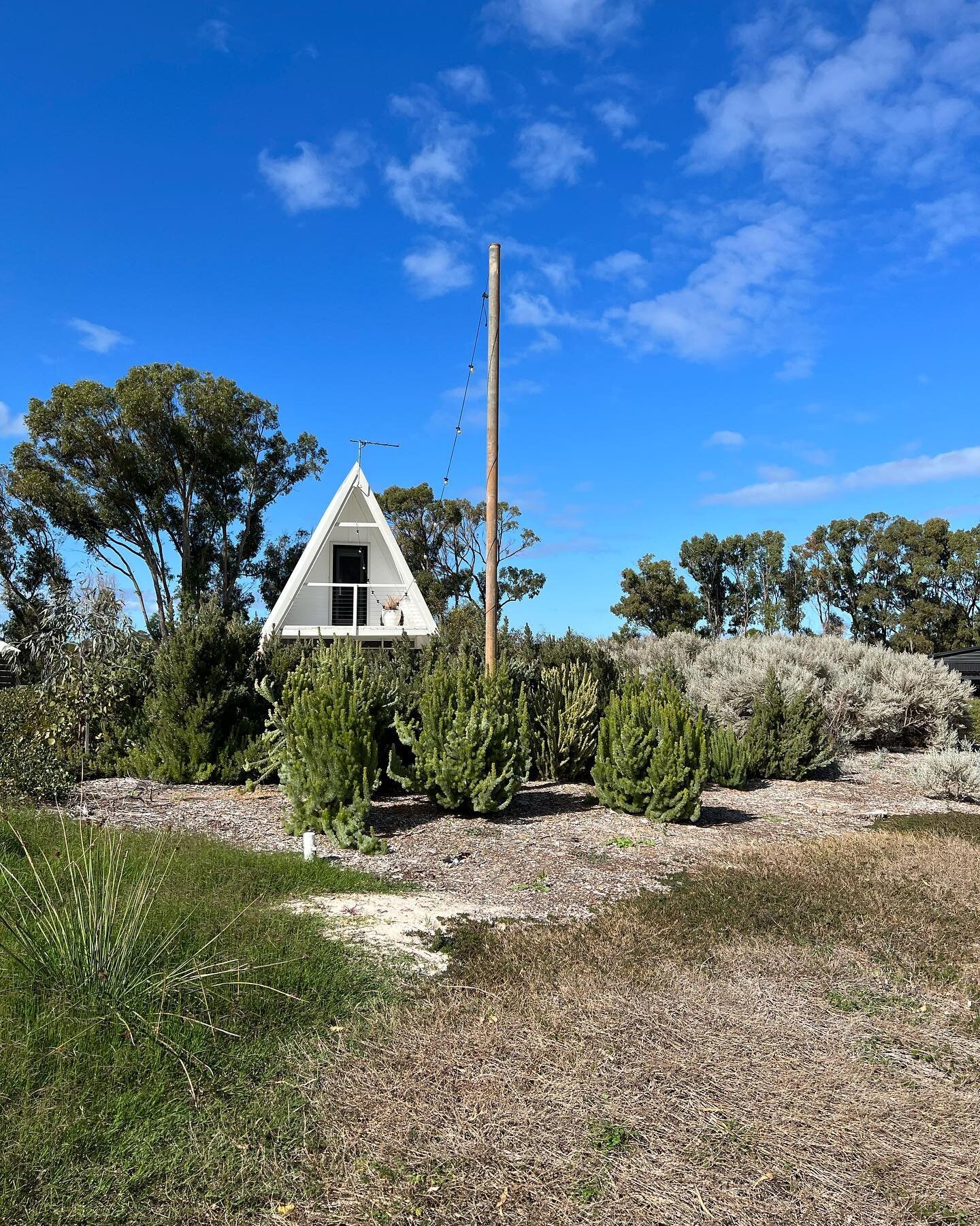 I first wrote about @esperancechaletvillage about five years ago so you could say I was pretty excited to finally have the chance to stay on my recent visit to Esperance. 

Beyond being a beautiful story of a local returning with her young family and