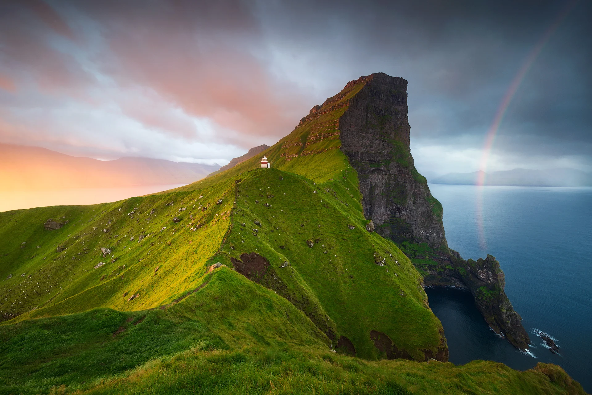 Kallur lighthouse, Trollanes