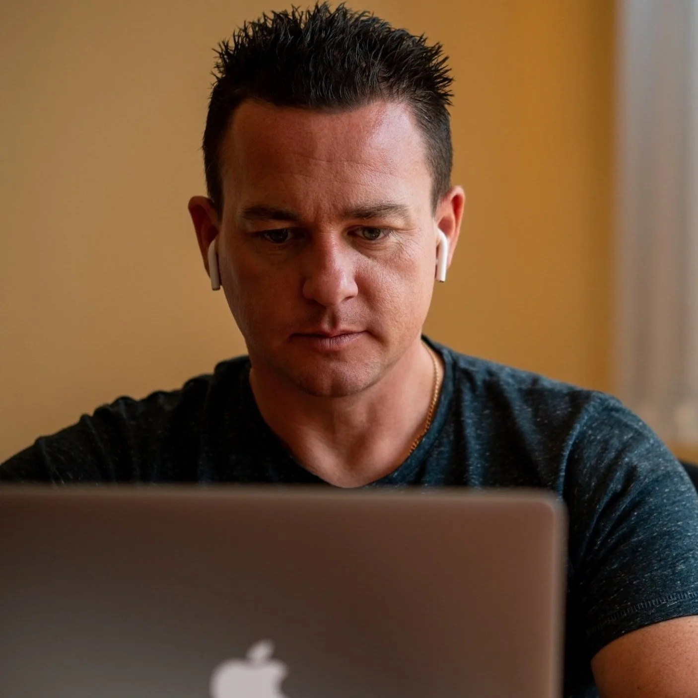 10 astuces pour optimiser son profil LinkedIn