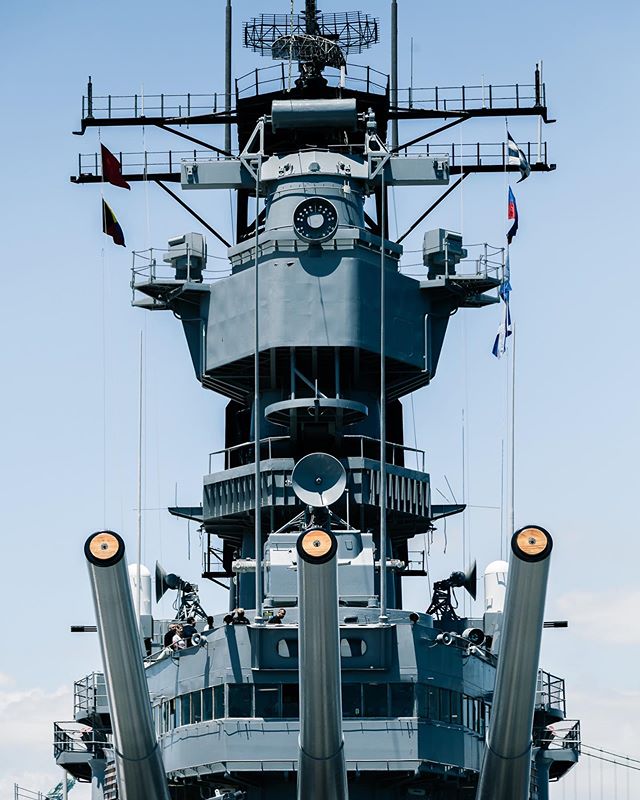 A couple details of big ol&rsquo; IOWA 🇺🇸✨ .
.
.
.
.
#onmybluejeans #ombj #creatives #community #gotravel #lifestyle #vsco #skrwt #blue #jeans #bluejeans #heritage #travelraw #ussiowa #sanpedro #dday #veterans
