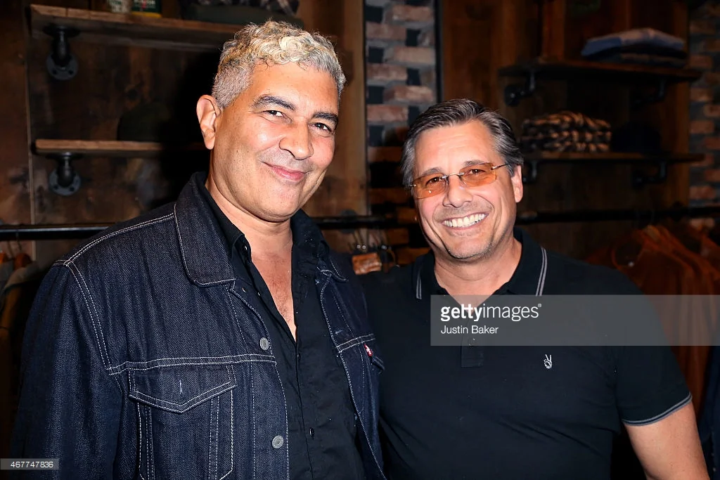 Pat Smear Kevin Mazur.jpg