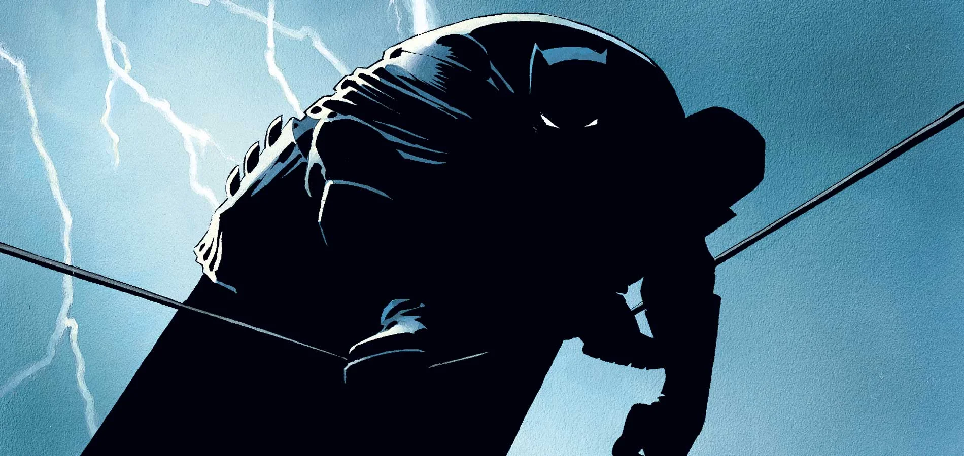 GalleryGraphicNovels_1900x900_BatmanTDKR_52af9e0b71daa3.50638882.jpg