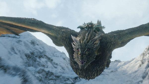 Jon (Kit Harrington) Riding Rhaegal.