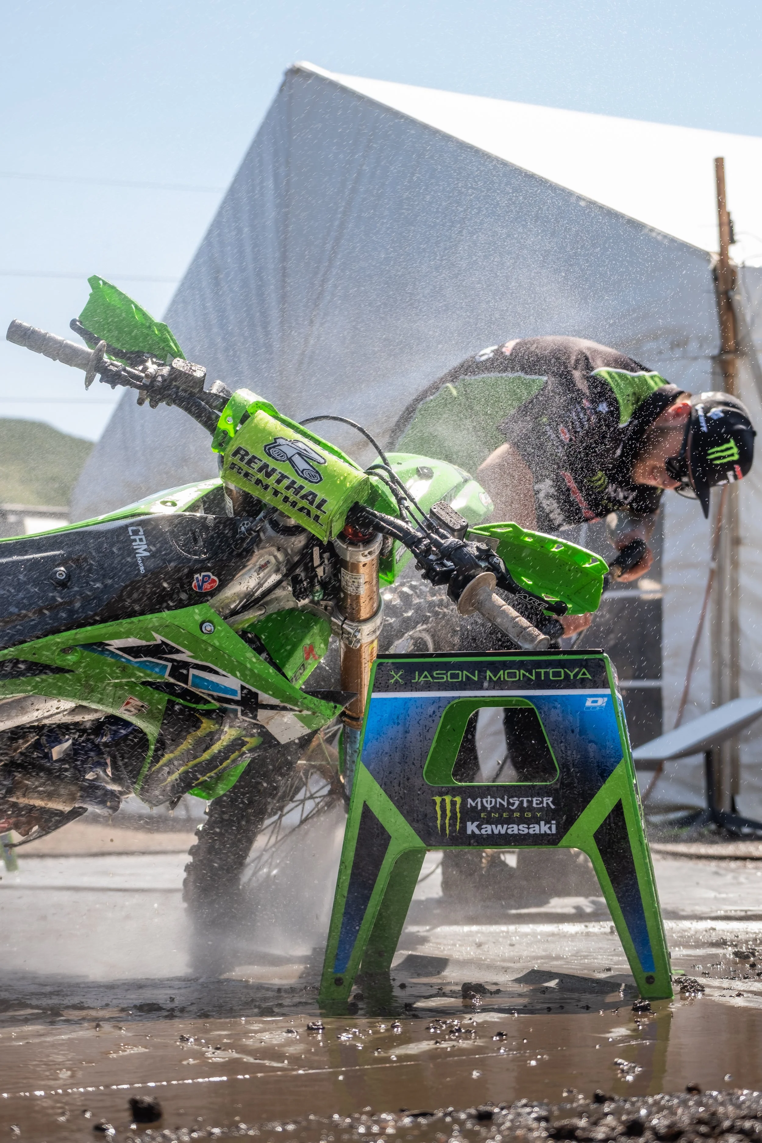 KAwasaki 3.jpg