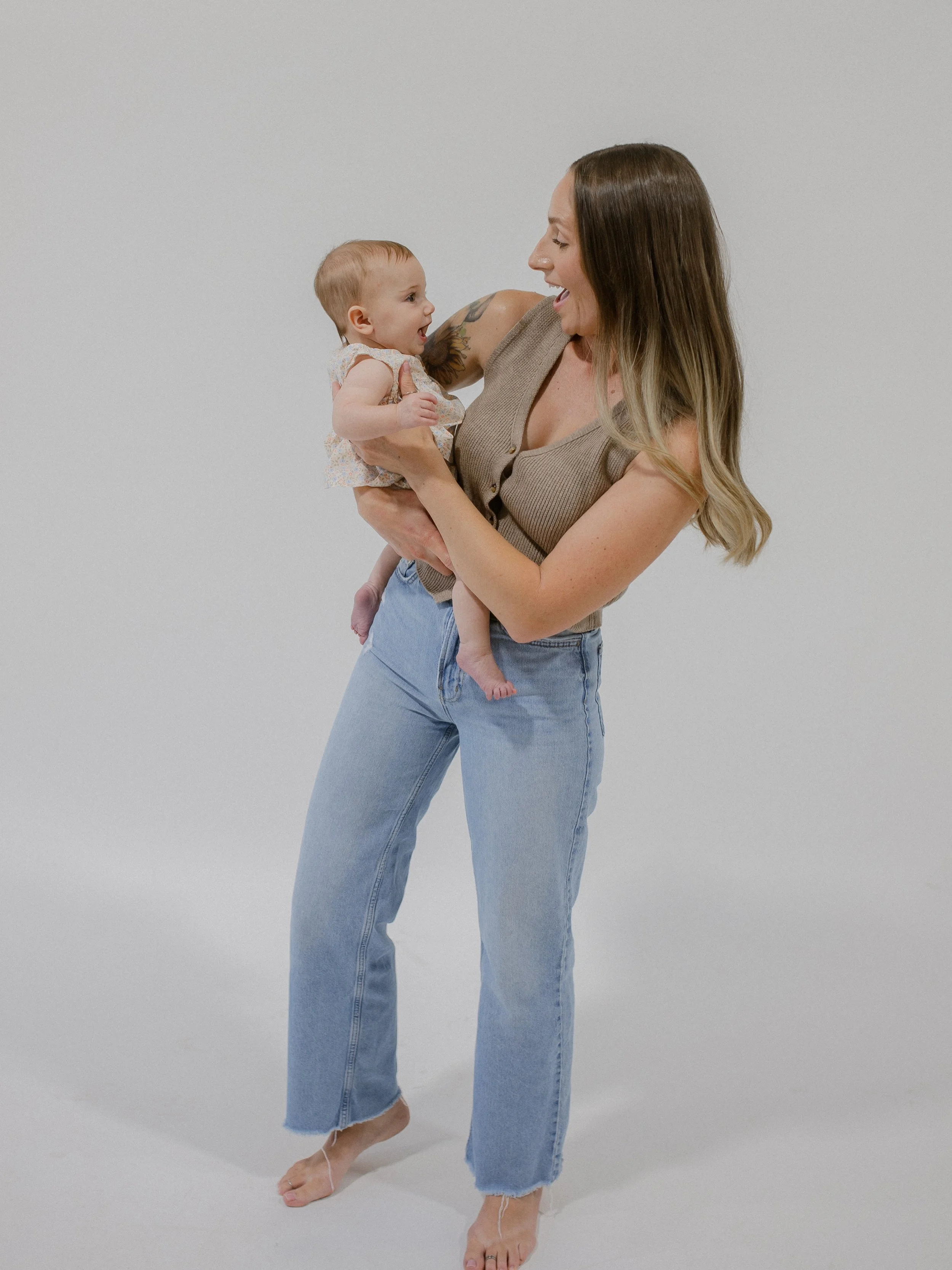 Sweetest impromptu mommy &amp; me sesh for my besties💫

Studio @studioeleven.tulare