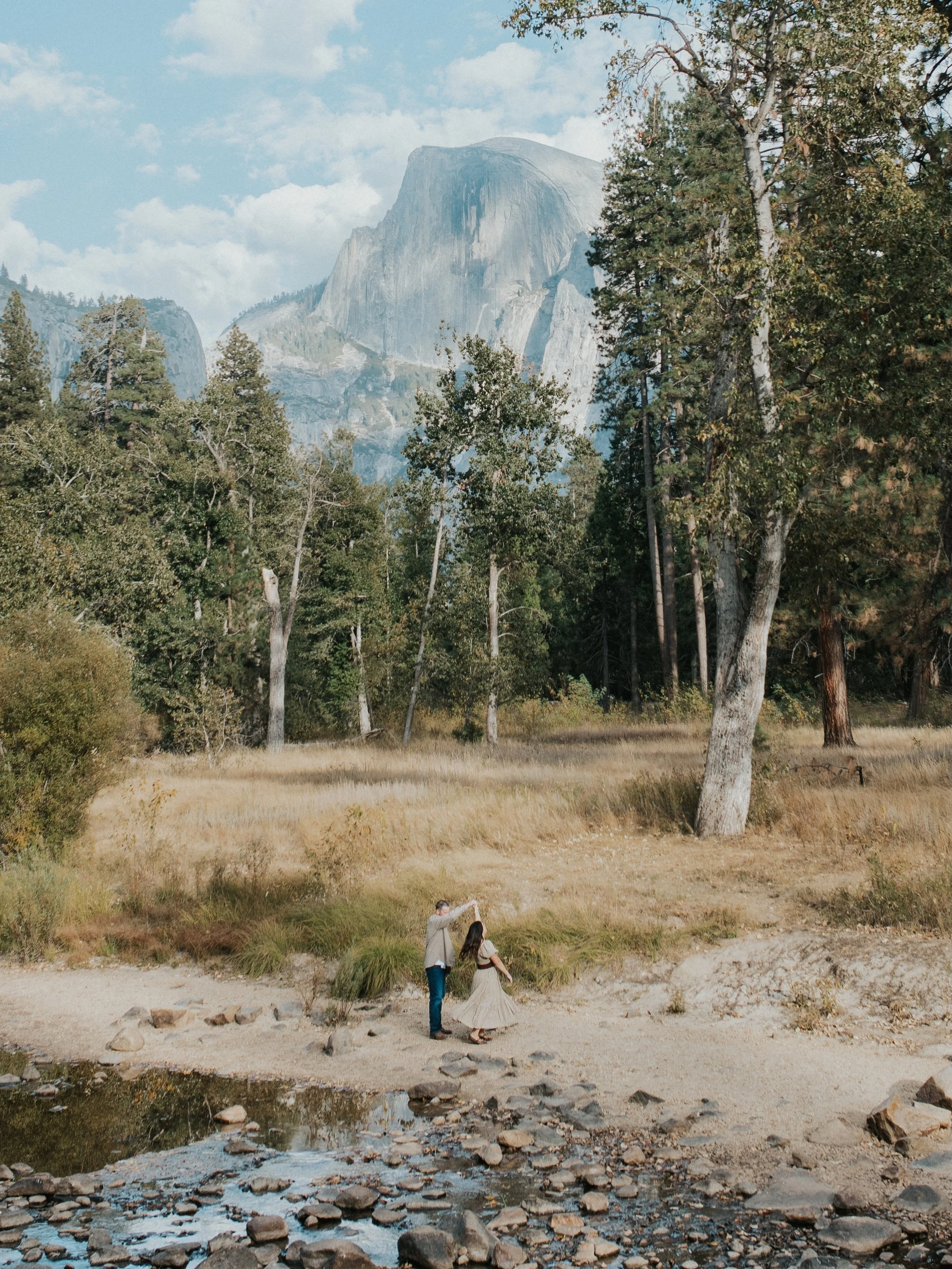 Loved capturing Allie &amp; Joe in Yosemite⛰️🌲🤍