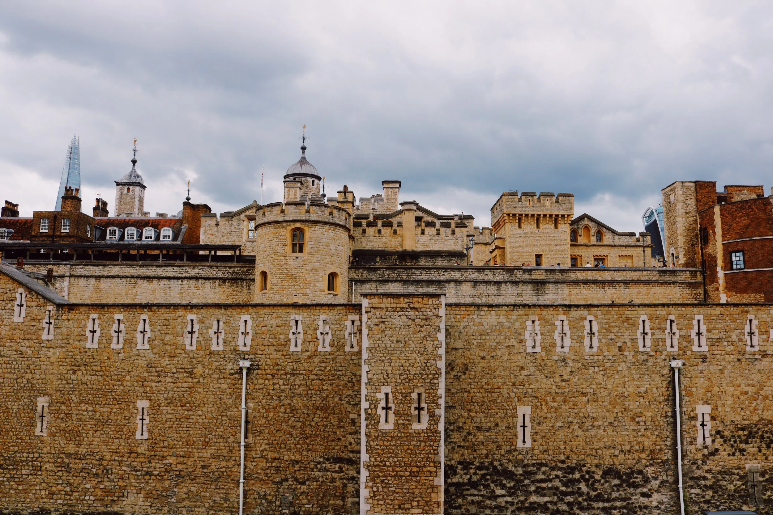 Castle, London, UK - IzienO.JPG