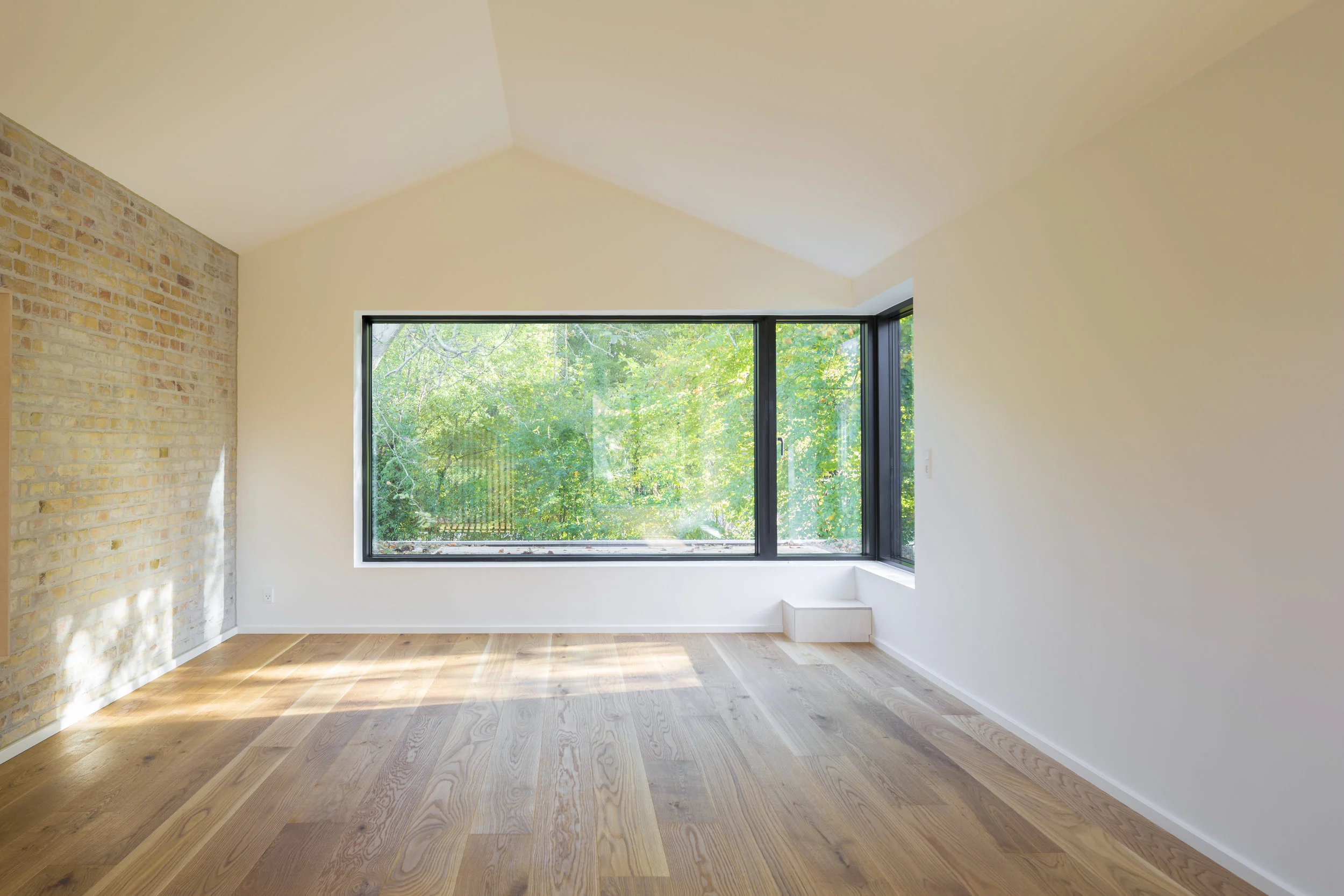 Interior Living Room 2.jpg