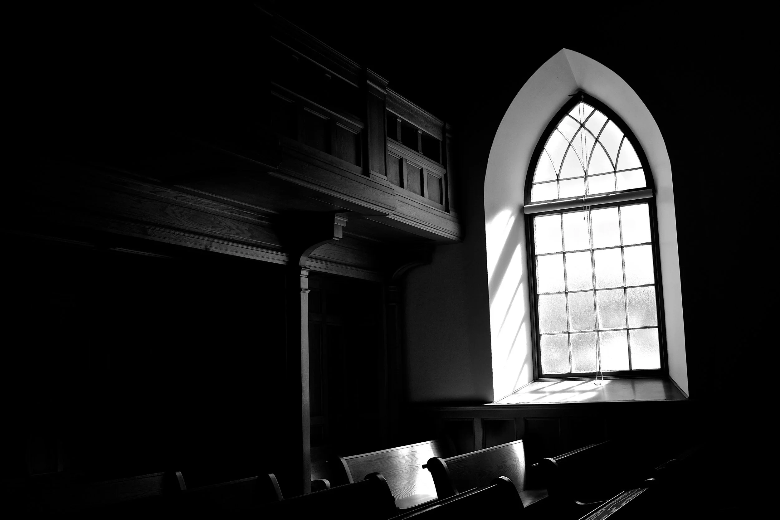 pews