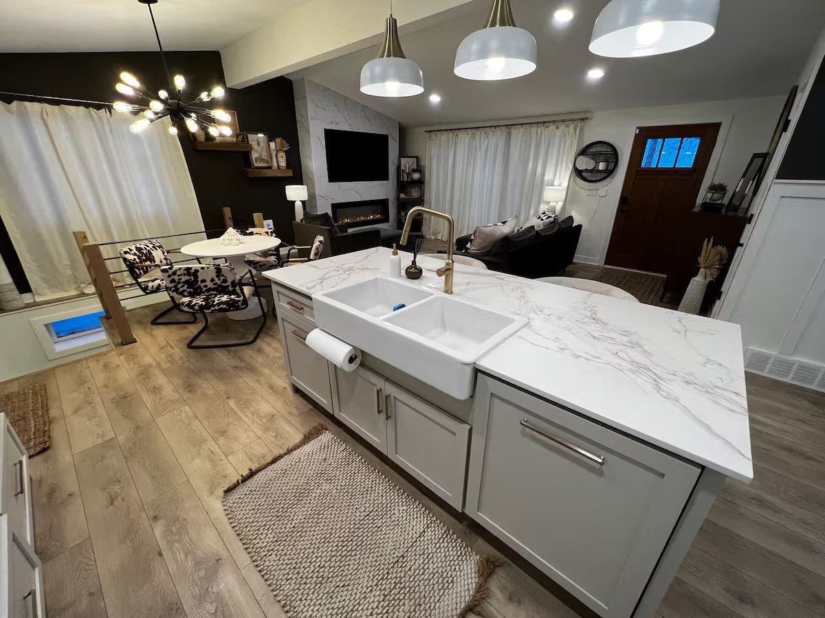 Kitchen 2.jpg