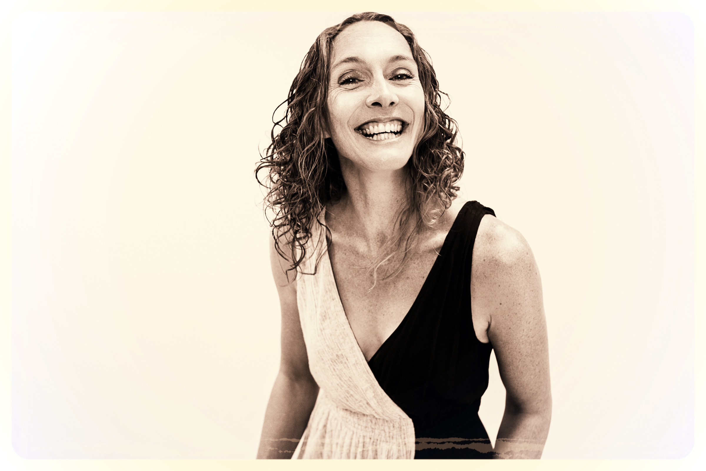 MARIE-CLAIRE ANDREWS-largefile.png