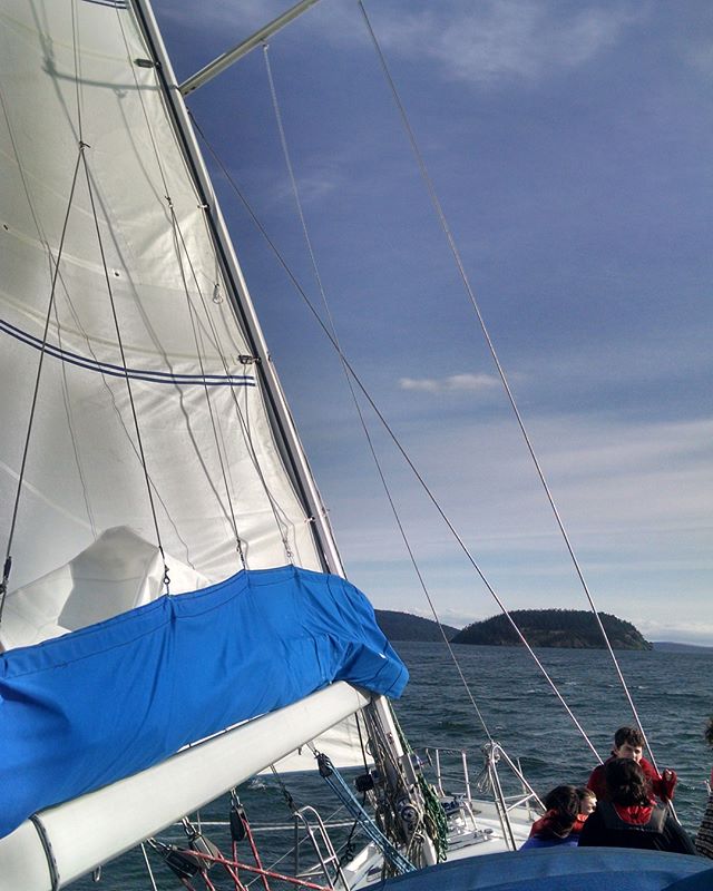 from our spring breakers sailing up in the San Juans this week 🌊 🚣&zwj;♀️