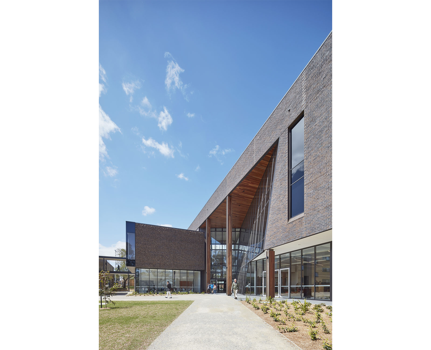 Trinity-Gateway_1222-PADDING.png