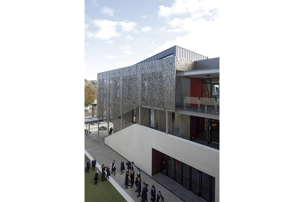 DIO ARTS CENTRE_4139-crop.png