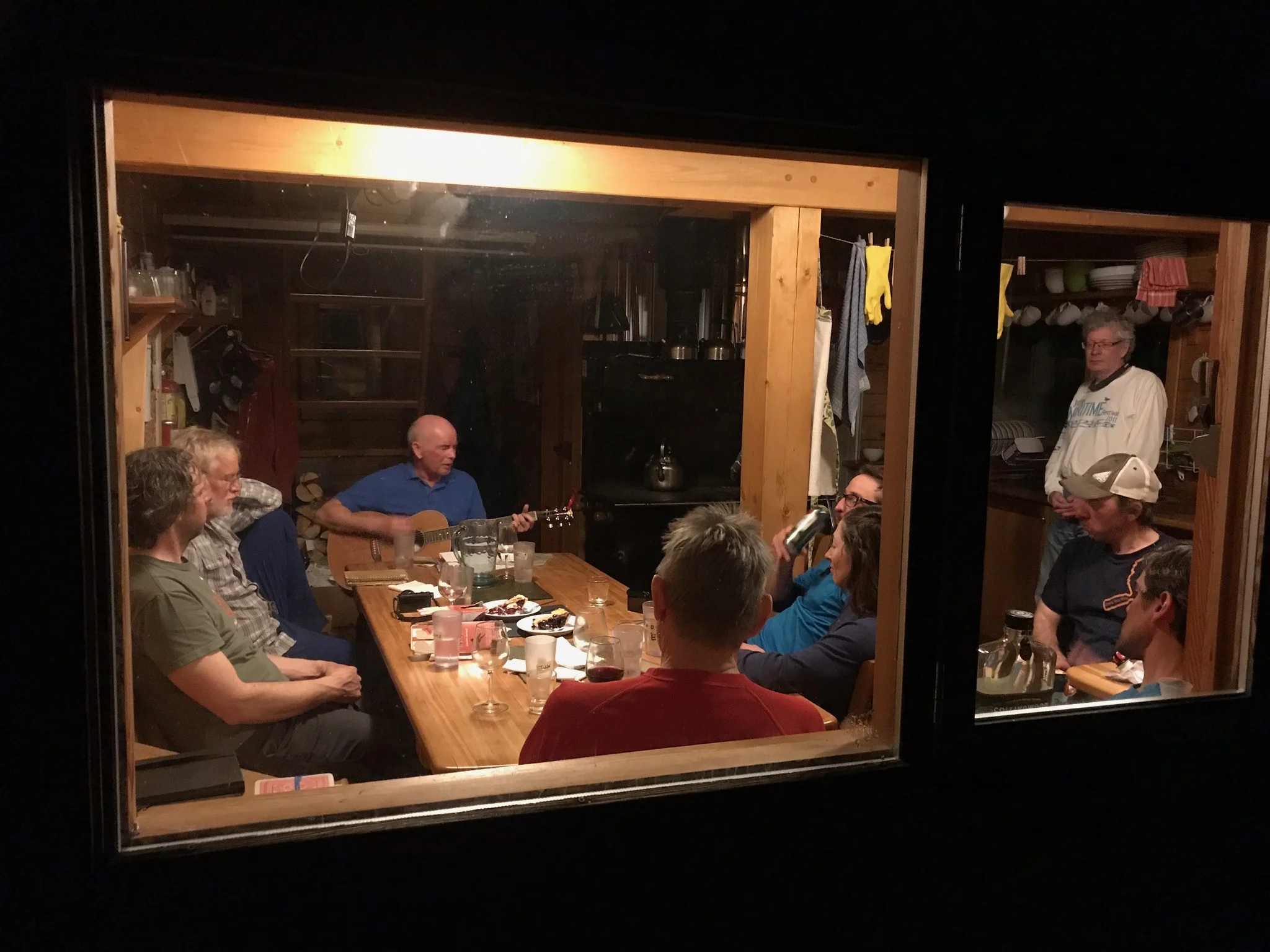 No shortage of evening ambiance.