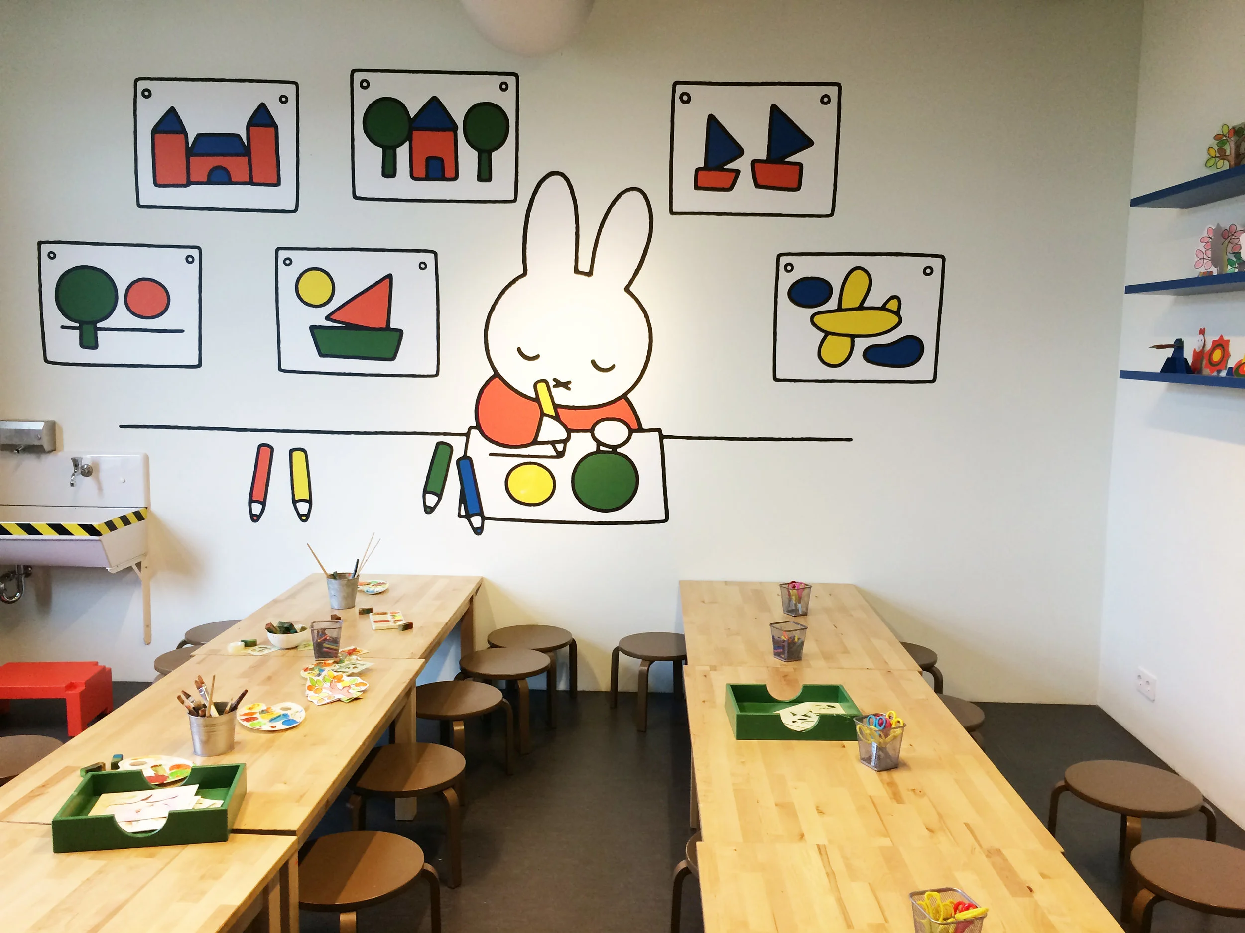 最後に、お絵描きできるコーナーも