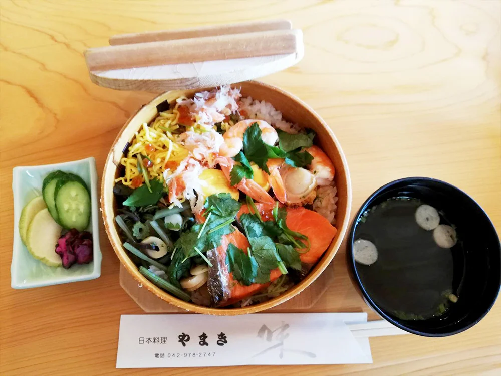 子どもには不評の山菜。母が責任持って美味しく全ていただきました。