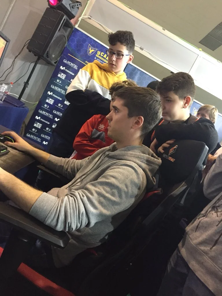 MagoÁngel jugando al Fortnite
