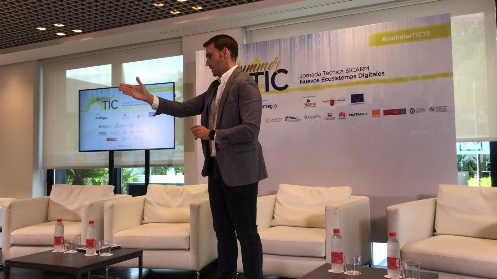 Foto: Juan José Almela Martínez, Director General de Informática, Patrimonio y Telecomunicaciones de la región de Murcia, Presentación de la Summer TIC, jornada técnica SICARM (Nuevos Ecosistemas Digitales) 2019