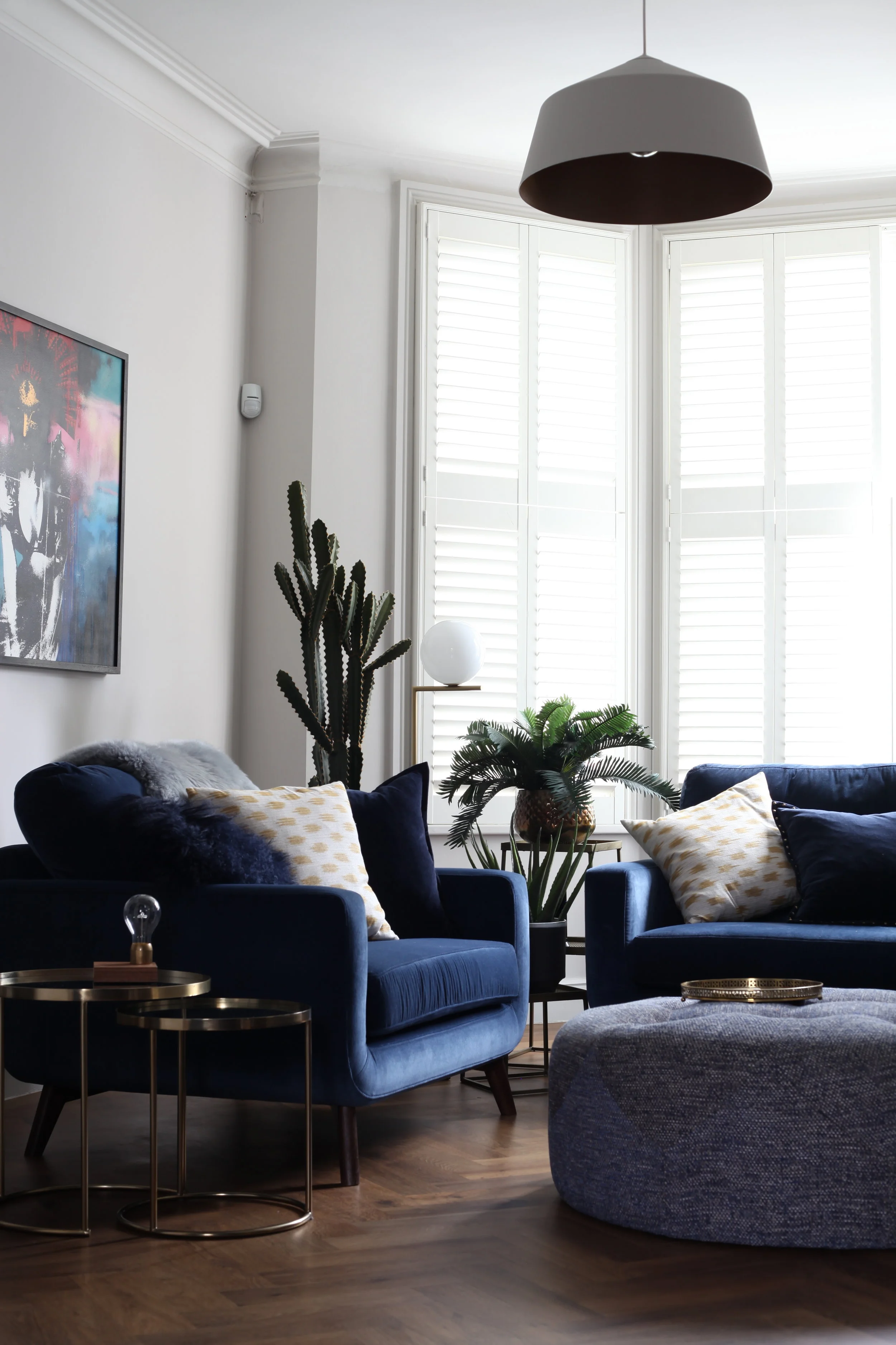 Bathhurst Living room1.JPG