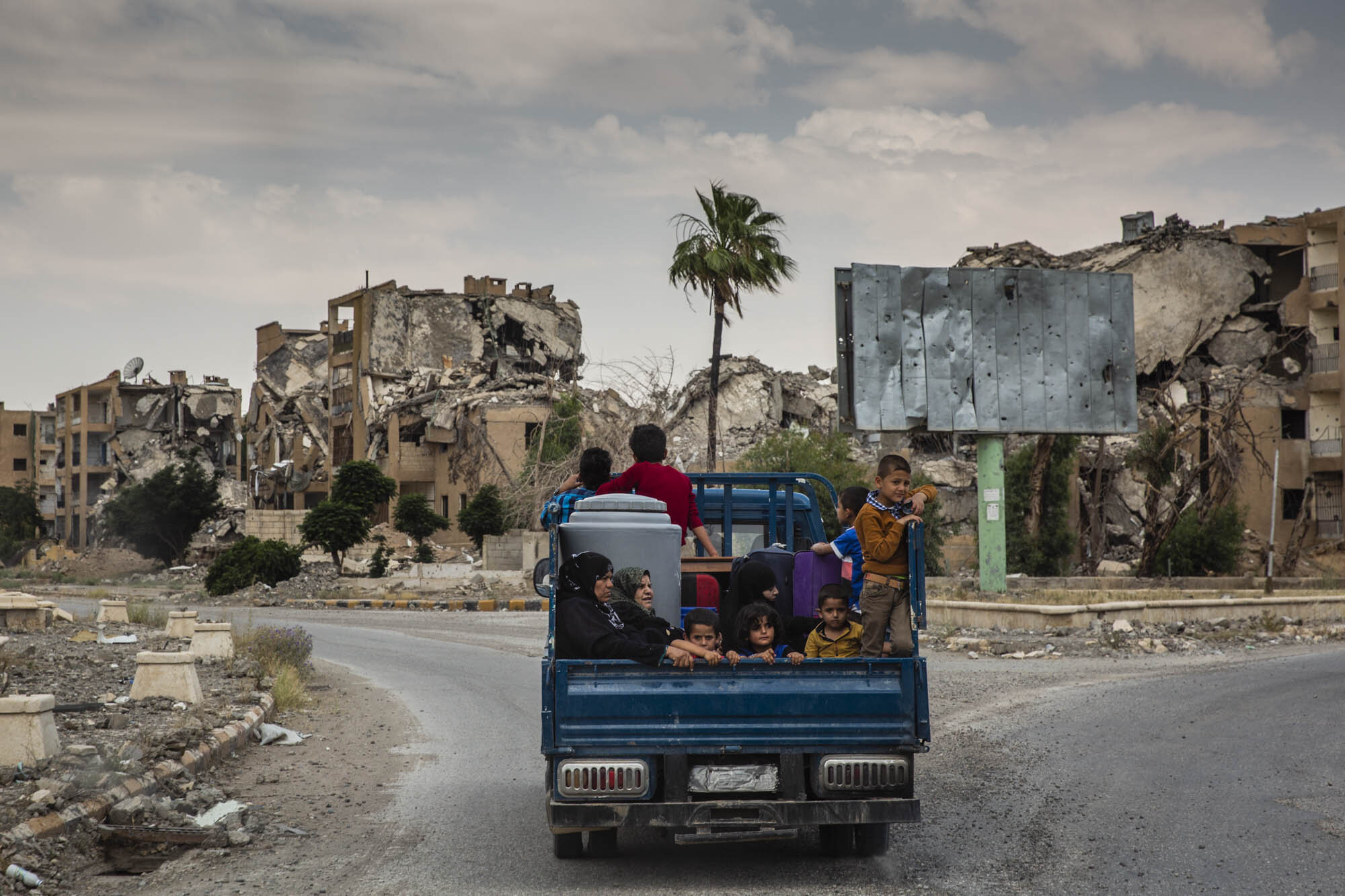  Eissa al-Ali and his family returned home to their heavily destroyed neighbourhood in Raqqa after years of being displaced. The battle to liberate the city from ISIS destroyed 80% of building and likely killed thousands of civilians. Syria - June 20