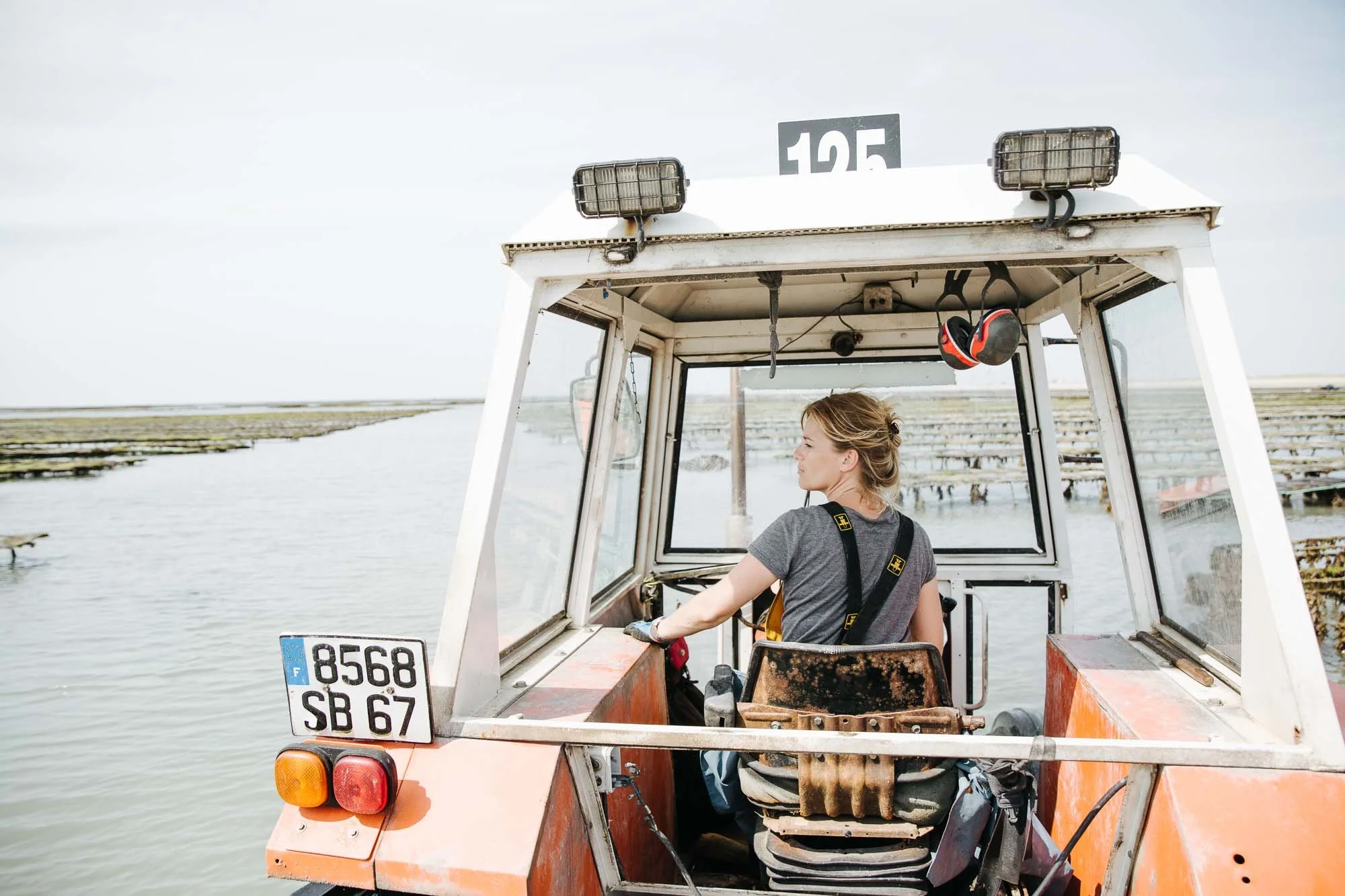 portraits productrice huitres - photographe producteurs en bretagne et normandie