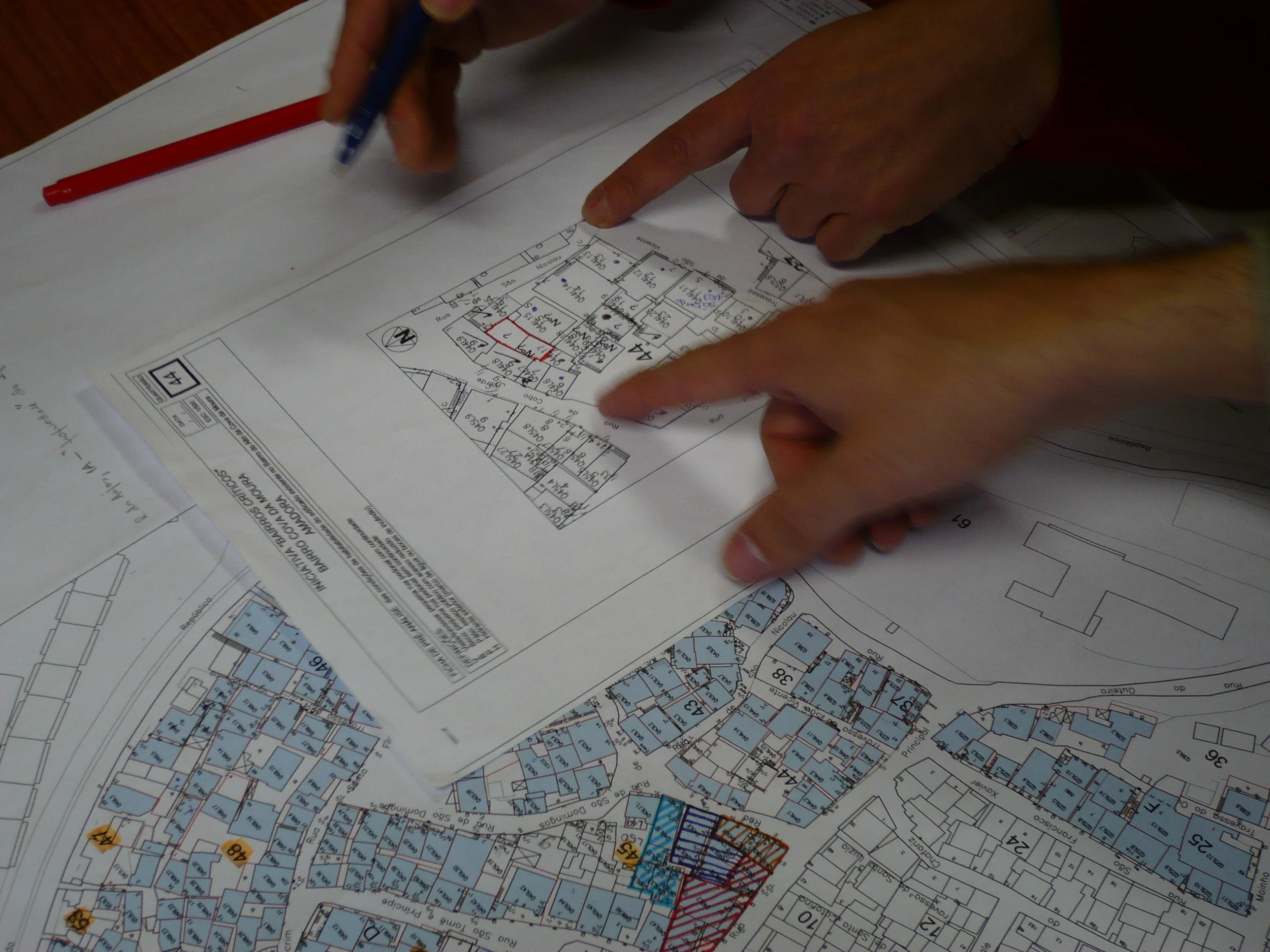  These elements were then input into an individual database file and an algorithm rendered them into overall scores that suggested the need for light, average or comprehensive rehabilitation the dwelling required per se and in relation to others. Fin