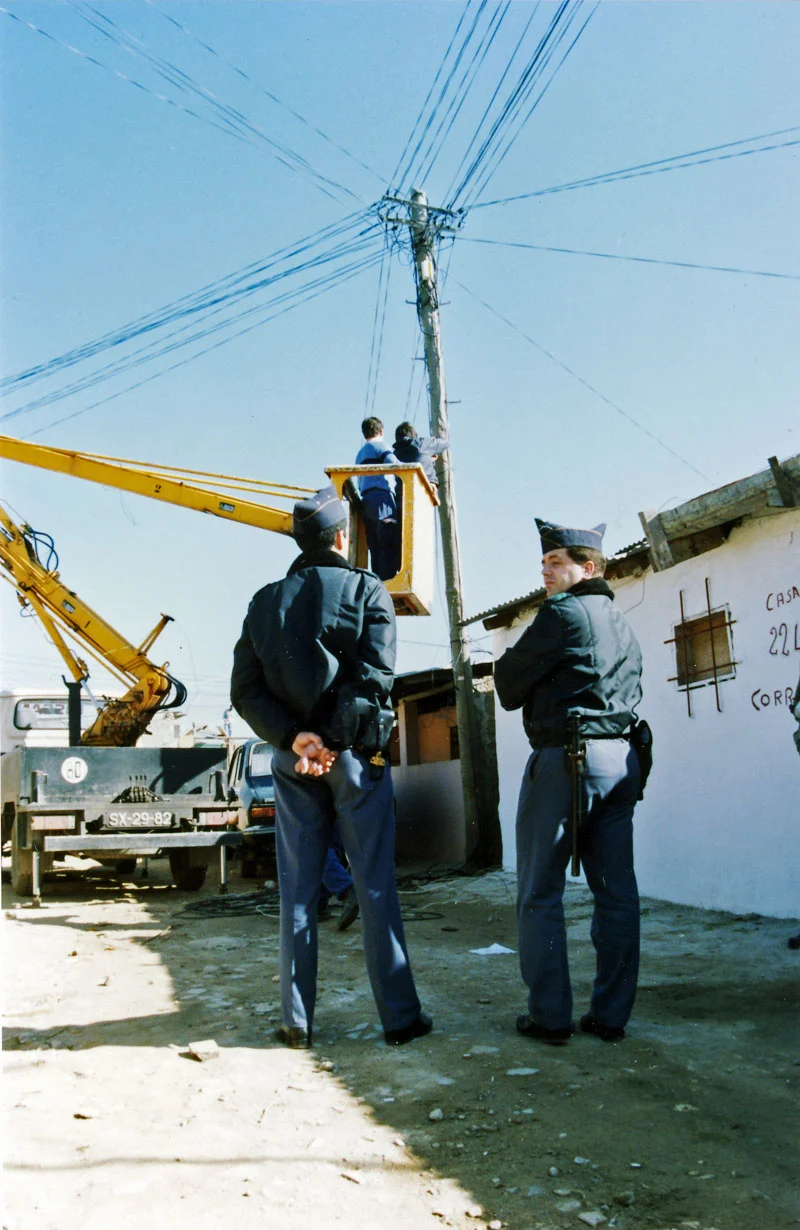 Power cuts, c. 1990. Photograph by Father Valentim Gonçalves.