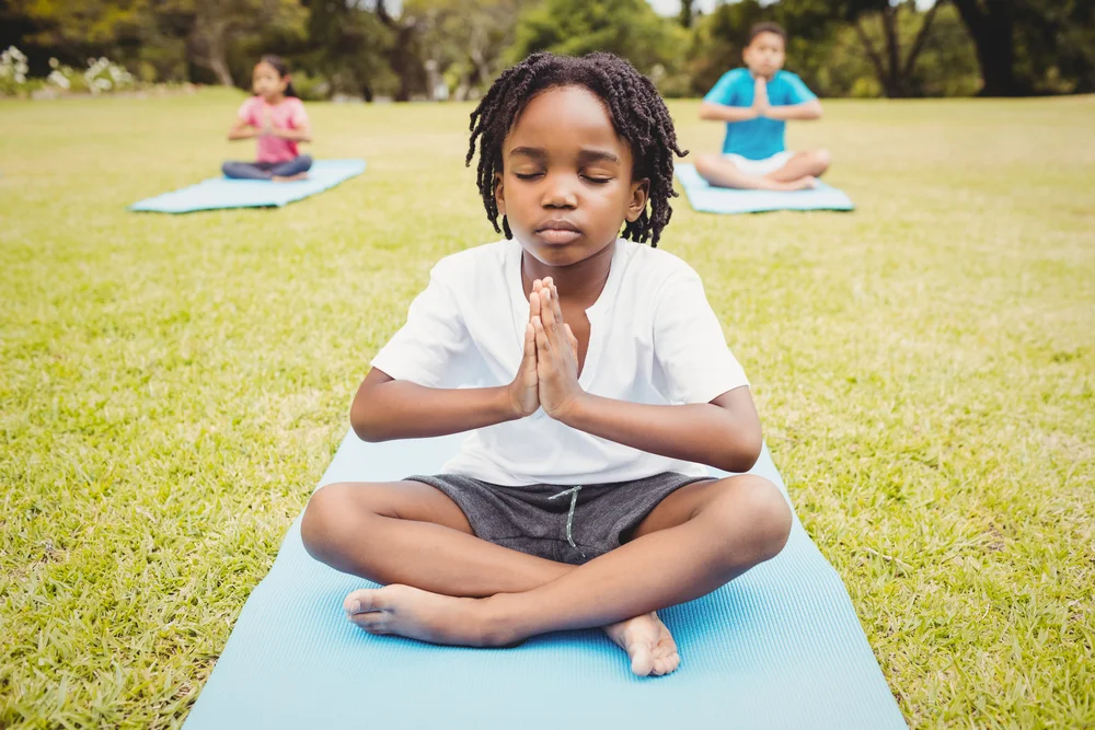 When Should Your Young Child Be Enrolled In A Yoga Class?