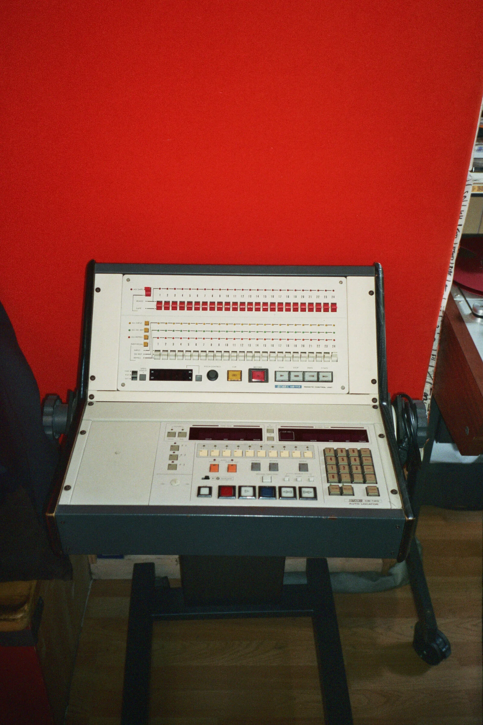_14_00264.jpg