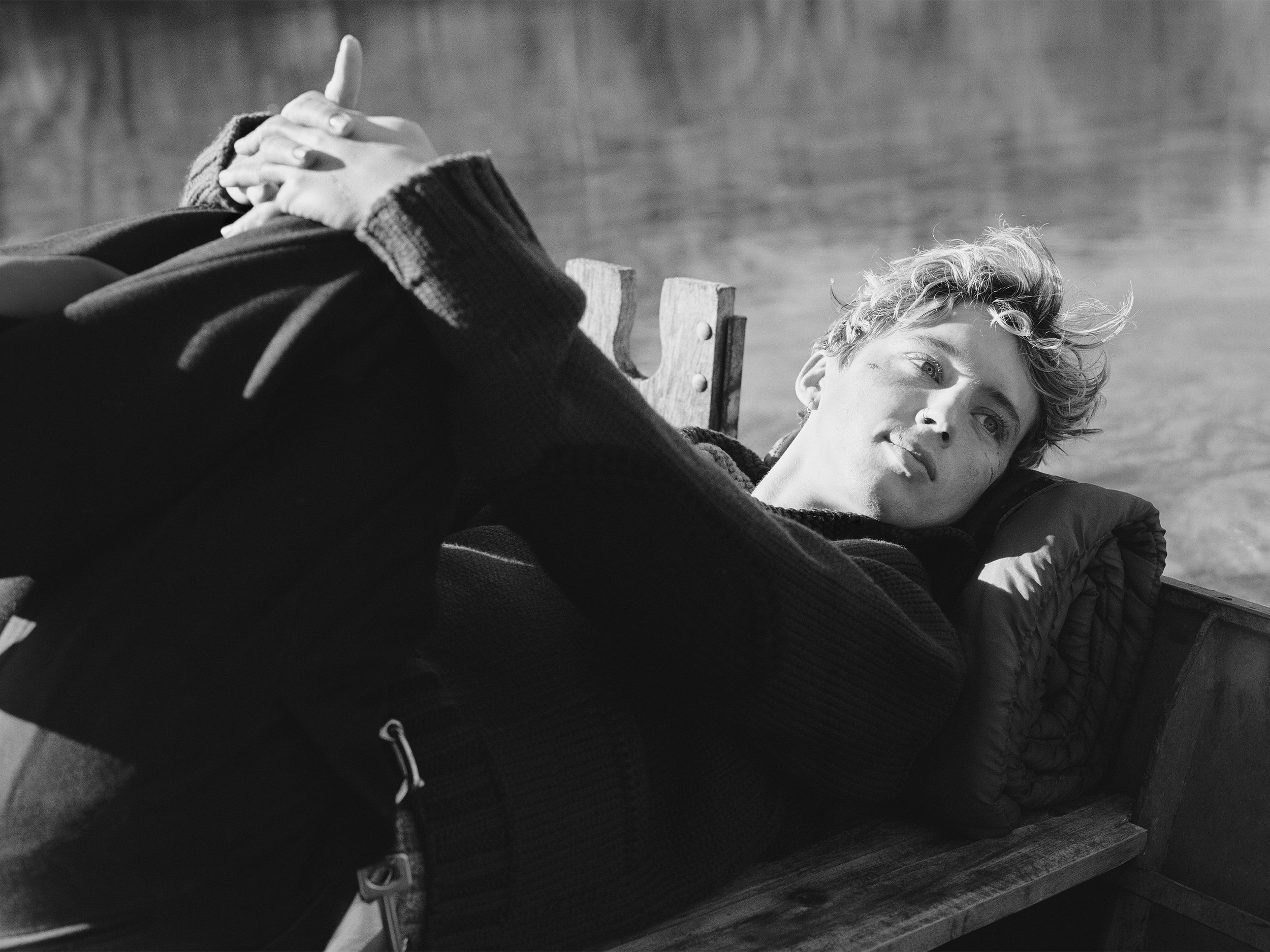 TROYE_SIVAN_BY_SEBASTIAN_FAENA_IMAGE_11.jpg
