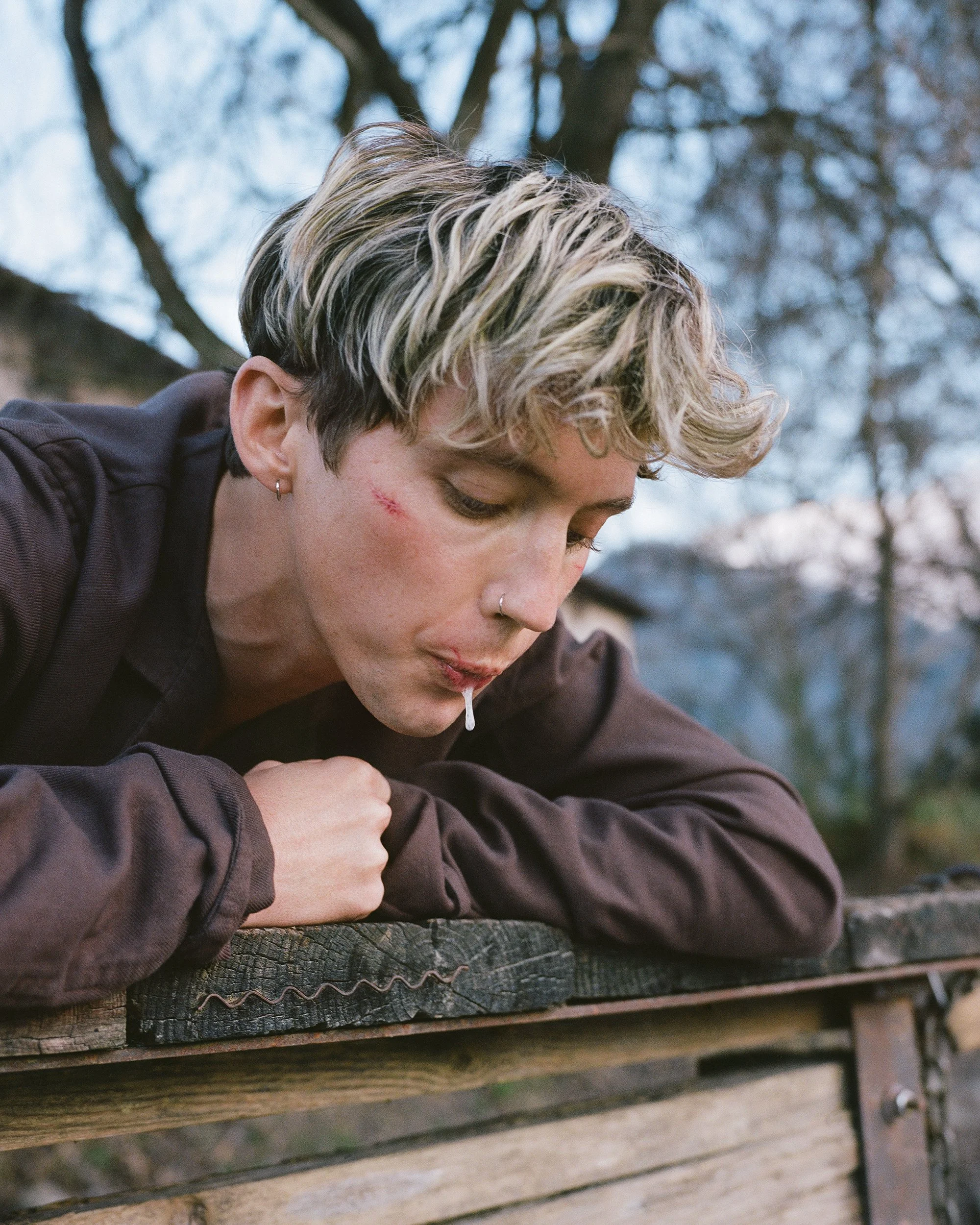 TROYE_SIVAN_BY_SEBASTIAN_FAENA_IMAGE_23.jpg