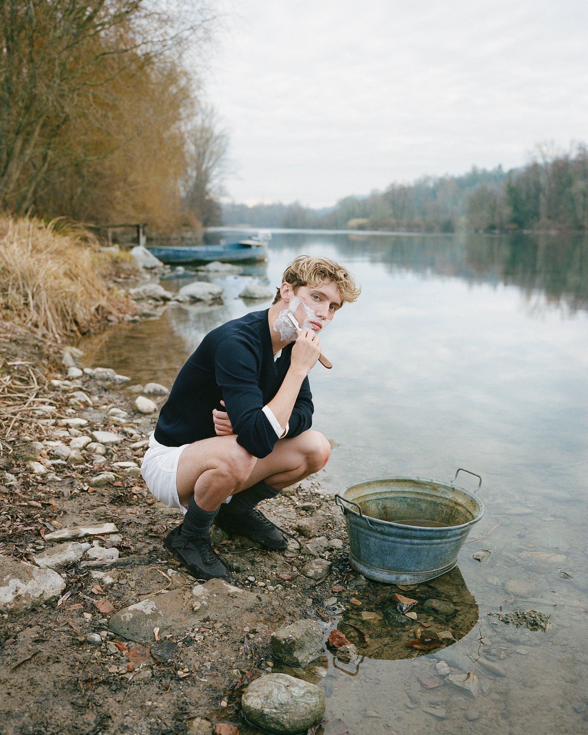 TROYE_SIVAN_BY_SEBASTIAN_FAENA_IMAGE_30.jpg