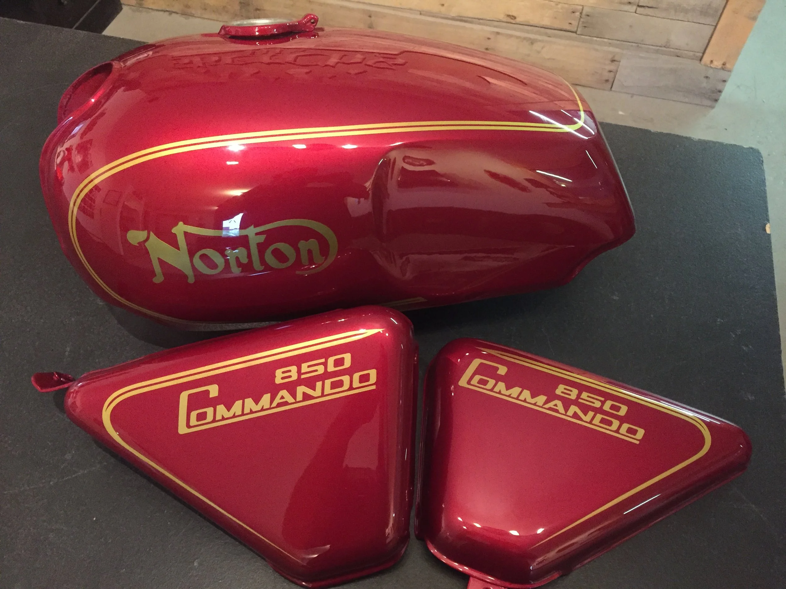 1974 Norton Commando: Red &amp; Gold Tank + Side Covers