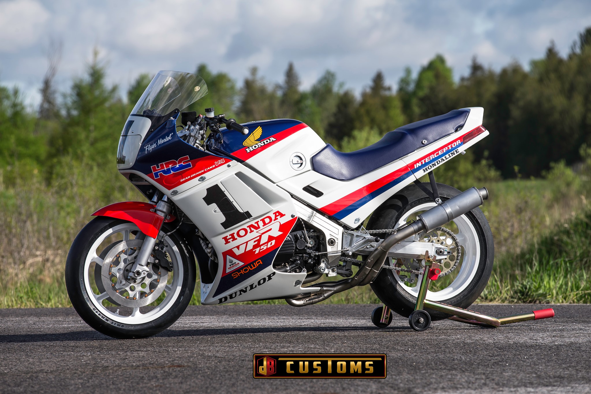 Honda VFR 750: Fred Merkel’s Honda VFR750 Superbike Replica