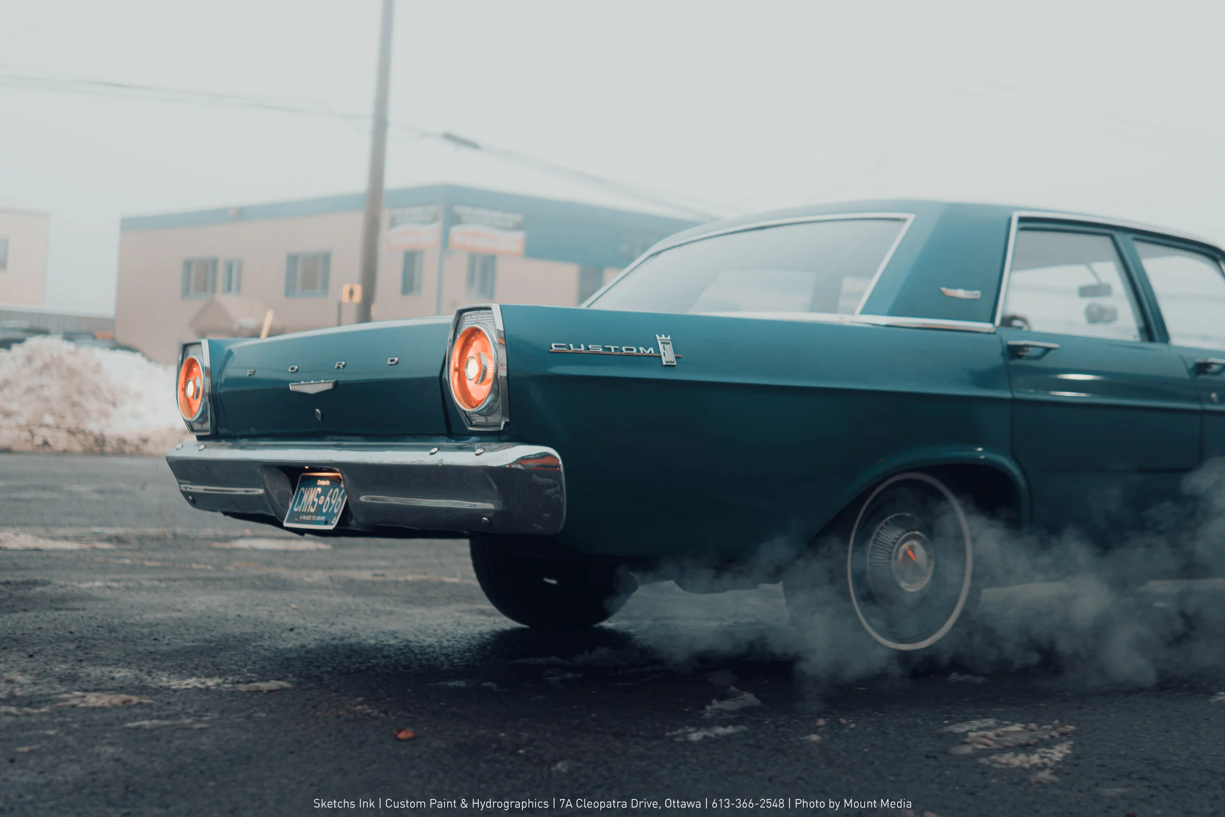 Ford Galaxie: Fender Repair &amp; Respray