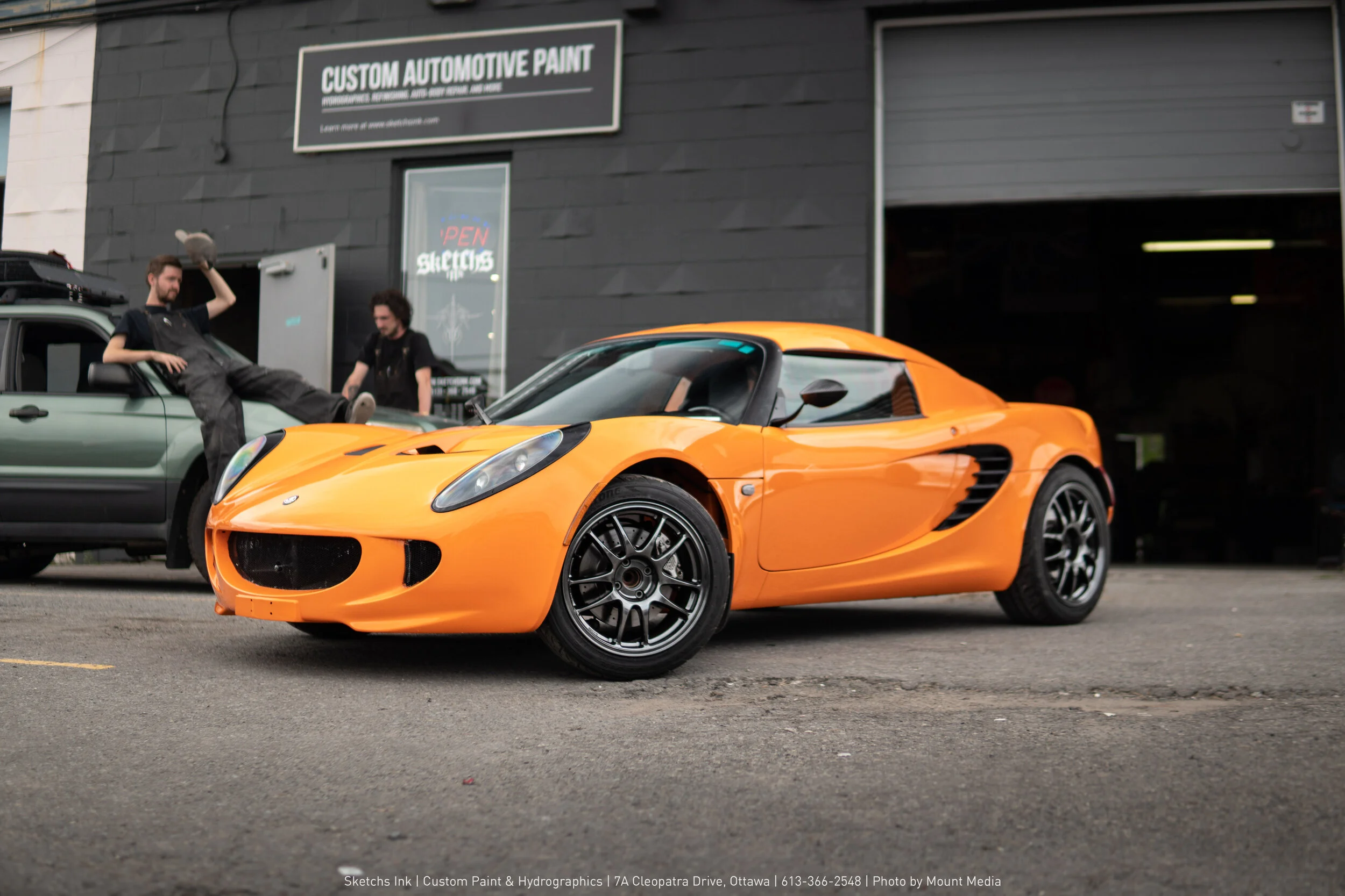 Lotus Elise: Custom Body Work and full Repaint 