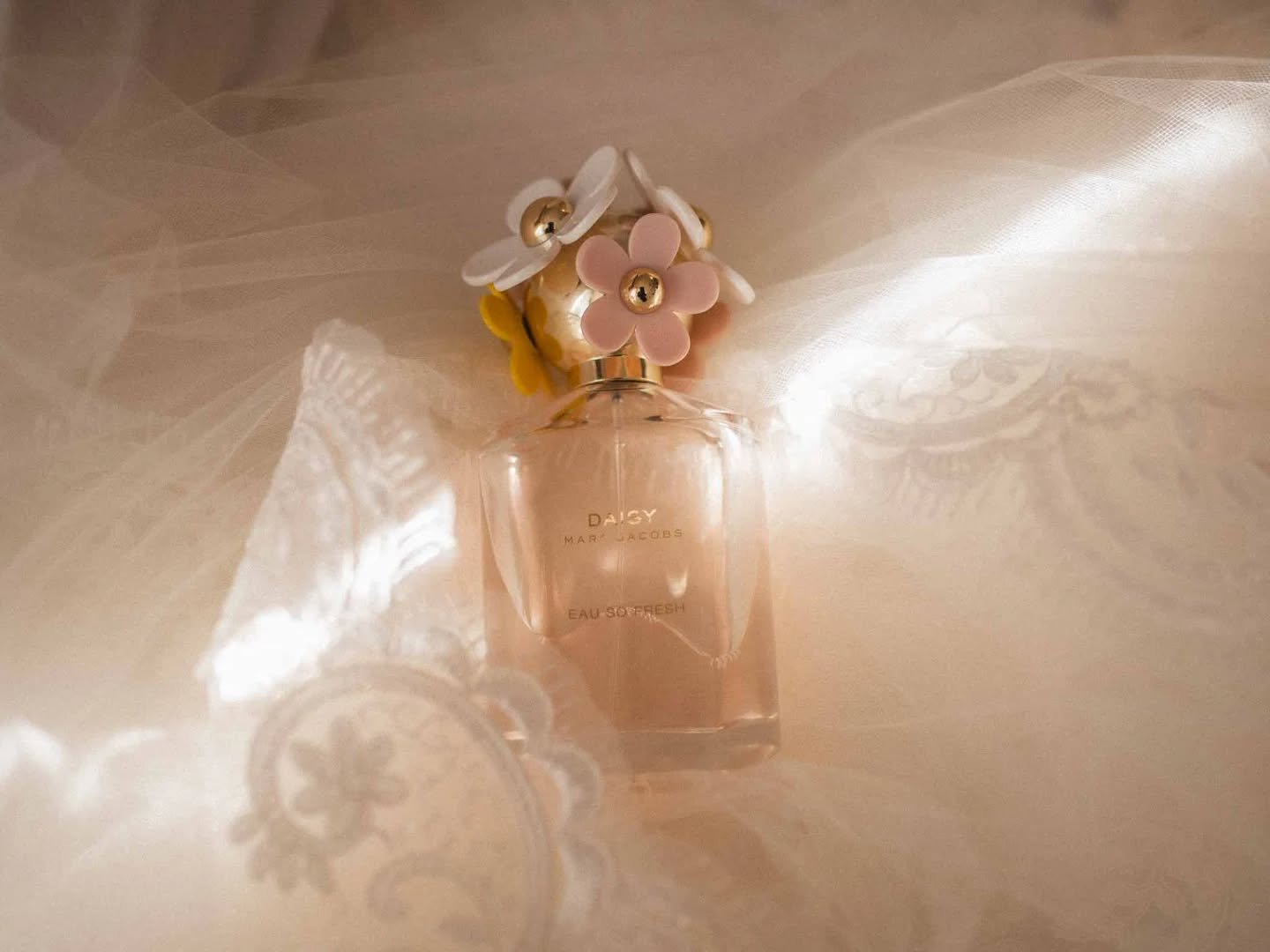 #markjacobsperfume 
#weddings #wedding #weddingphotography #ctweddingphotographer #ctbrides#newenglandweddingphotographer #newenglandbrides #voguebrides