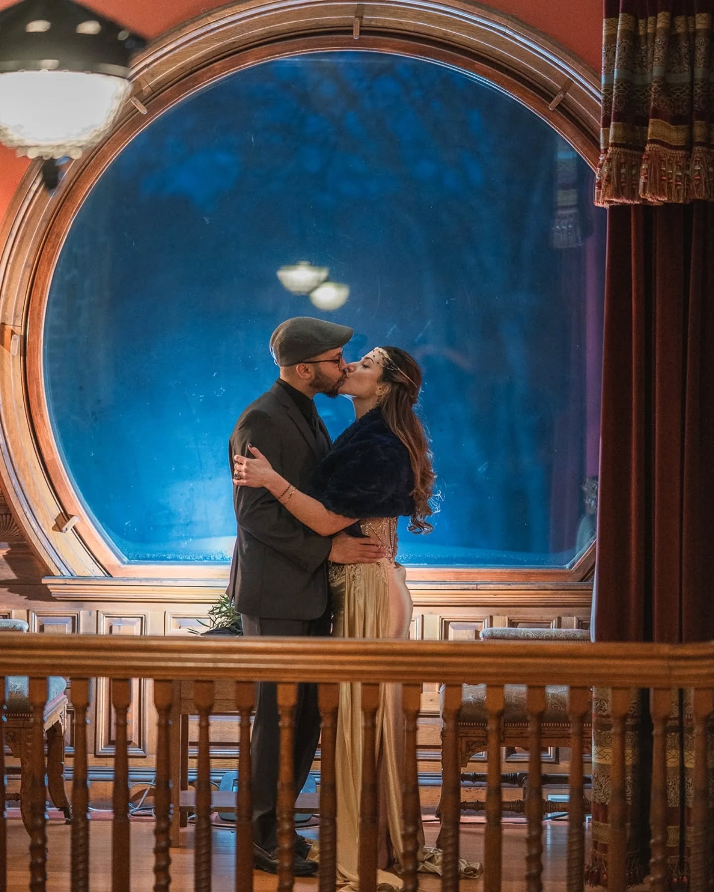 Nothing but smooches and smiles from these two love birds ❤️ a beautiful winter afternoon filled with laughs and giggles around every corridor. The layered ornate wood and embellished moldings couldn't keep their joy from reverberating all throughout
