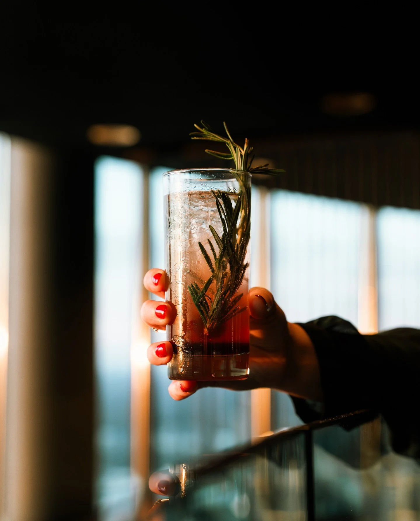 End the year on a high note&mdash;literally. 💫 Book your New Year&rsquo;s stay at The Westin Peachtree Plaza and enjoy a $50 credit to The Sun Dial Bar.
#SunDialRestaurant #WestinPeachtreePlaza #AtlantaDining #AtlantaRestaurants #AtlantaViews